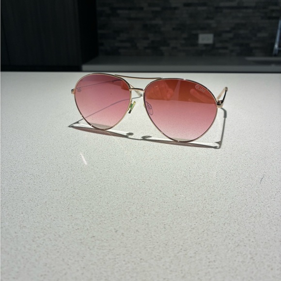 Quay Sunglasses with Pink Lenses - Picture 3 of 9